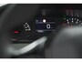 Peugeot 2008 PureTech 100 Active Pack | Allseason Banden | Parkeersensoren | Navigatie | Apple Carplay