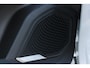 Lynk & Co 01 More | Harman Kardon | 360 Graden camera | Actieve LED Koplampen | Schuif-/Kanteldak | Sfeerverlichting | Dodehoekassistent | Adaptieve Cruise Control | Stuurverwarming | Stoelverwarming | Bestuurdersstoel met geheugen | Getint glas | Elektrisch bedienbare achterklep | Draadloos telefoonoplader