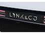 Lynk & Co 01 More | Harman Kardon | 360 Graden camera | Actieve LED Koplampen | Schuif-/Kanteldak | Sfeerverlichting | Dodehoekassistent | Adaptieve Cruise Control | Stuurverwarming | Stoelverwarming | Bestuurdersstoel met geheugen | Getint glas | Elektrisch bedienbare achterklep | Draadloos telefoonoplader