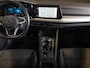 Volkswagen Golf 1.0 TSI Life / 110pk / Stoel en stuur verwarming / Achteruitrij camera / Navigatie /