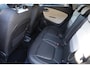 Renault Captur 1.2 TCe Initiale Paris CAMERA TREKHAAK LEER CARPLAY NAVI BOSE STOELVERWARMING CRUISE CLIMA 17"LMV 2xPDC NAP!