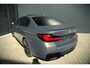 BMW 5-Serie 520e Business Edition Plus M Sport | M Performance | Alvitgrau | Panoramadak | Laser | Stoelverwarming | Stuurverwarming | Camera | Adaptive Cruise Control | Apple Carplay | Navigatie | Elektrische Stoelen | SOH 89%