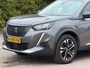 Peugeot 2008 1.2 PureTech Allure Pack - Gris Platinium - i-Cockpit/Carplay/Mirrorscreen
