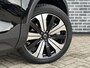 Volvo C40 Recharge Plus 69 kWh | Adaptieve Cruise Control | Panoramadak | Parkeercamera | Stoel-/Stuurverwarming | Standverwarming | Warmtepomp | Dodehoek Detectie | Donker Getint Glas |