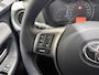 Toyota Yaris 1.0 VVT-i Business Plus Airco | Bluetooth | LED Dagrijverlichting | Lederen Stuurwiel | Multimedia-Voorbereiding | Navigatiesysteem | Start/Stop Systeem