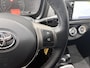 Toyota Yaris 1.0 VVT-i Business Plus Airco | Bluetooth | LED Dagrijverlichting | Lederen Stuurwiel | Multimedia-Voorbereiding | Navigatiesysteem | Start/Stop Systeem