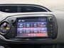 Toyota Yaris 1.0 VVT-i Business Plus Airco | Bluetooth | LED Dagrijverlichting | Lederen Stuurwiel | Multimedia-Voorbereiding | Navigatiesysteem | Start/Stop Systeem