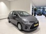 Toyota Yaris 1.0 VVT-i Business Plus Airco | Bluetooth | LED Dagrijverlichting | Lederen Stuurwiel | Multimedia-Voorbereiding | Navigatiesysteem | Start/Stop Systeem