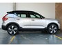 Volvo XC40 Single Motor Extended Range Ultimate 82 kWh | 94% SOH | Semi-Electrische Wegklapbare Trekhaak | Panoramadak | Harman Kardon Premium Audio | 360° Parkeercamera | Parkeersensoren voor + achter | Stoelverwarming | Stuurwielverwarming | Google Infotainment | 1ste Eigenaar