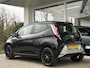 Toyota Aygo 1.0 VVT-i x-play | Achteruitrijcamera | Navigatie | Snelheidsbegrenzer | Lichtmetalen velgen | LED dagrijverlichting