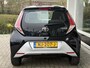 Toyota Aygo 1.0 VVT-i x-play | Achteruitrijcamera | Navigatie | Snelheidsbegrenzer | Lichtmetalen velgen | LED dagrijverlichting