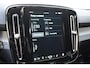 Volvo XC40 231PK Recharge Pure Electric Core Navigatie / Stoelverwarming / Stuurverwarming / Elektrische achterklep / Cruise control / 19" / All season banden