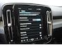 Volvo XC40 231PK Recharge Pure Electric Core Navigatie / Stoelverwarming / Stuurverwarming / Elektrische achterklep / Cruise control / 19" / All season banden