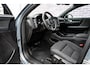 Volvo C40 Recharge Core 69 kWh | Cruise Control | Panoramadak | Trekhaak | Parkeercamera | Uitschuifbare Beensteunen | All-Season Banden |