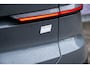 Volvo C40 Recharge Core 69 kWh | Cruise Control | Panoramadak | Trekhaak | Parkeercamera | Uitschuifbare Beensteunen | All-Season Banden |