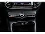 Volvo C40 Recharge Core 69 kWh | Cruise Control | Panoramadak | Trekhaak | Parkeercamera | Uitschuifbare Beensteunen | All-Season Banden |