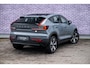 Volvo C40 Recharge Core 69 kWh | Cruise Control | Panoramadak | Trekhaak | Parkeercamera | Uitschuifbare Beensteunen | All-Season Banden |