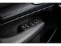 Volvo C40 Recharge Core 69 kWh | Cruise Control | Panoramadak | Trekhaak | Parkeercamera | Uitschuifbare Beensteunen | All-Season Banden |
