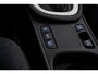 Toyota Yaris 1.5 Hybrid First Edition | Achterbank in delen neerklapbaar | Achteruitrijcamera | Apple Carplay/Android Auto|telefoonintegratie premium
