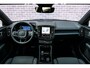 Volvo C40 Recharge Ultimate 69 kWh | Adaptieve Cruise Control | Trekhaak | Panorama dak | 360° Parkeercamera | Harman/Kardon Audio | Stoel-/Stuurverwarming | standkachel| Warmtepomp | Dodehoek Detectie |