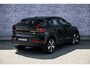 Volvo C40 Recharge Ultimate 69 kWh | Adaptieve Cruise Control | Trekhaak | Panorama dak | 360° Parkeercamera | Harman/Kardon Audio | Stoel-/Stuurverwarming | standkachel| Warmtepomp | Dodehoek Detectie |