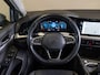 Volkswagen Golf 1.0 TSI Life / 110pk / Adaptieve cruise control / Apple CarPlay / Getint glas /