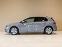 Volkswagen Golf 1.0 TSI Life / 110pk / Adaptieve cruise control / Apple CarPlay / Getint glas /