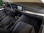 Volkswagen Golf 1.0 TSI Life / 110pk / Adaptieve cruise control / Apple CarPlay / Getint glas /