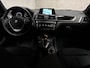 BMW 1-Serie 118i Sport Line Automaat (VIRTUAL COCKPIT, NAVIGATIE, ZWART HEMEL, CLIMATE, PARKEERSENSOREN, SPORTSTOELEN, CRUISE, NIEUWE APK, NIEUWSTAAT)