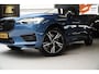 Volvo XC60 2.0 Recharge T6 AWD R-Design | Panorama dak | Dechrome | PDC