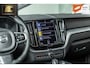 Volvo XC60 2.0 Recharge T6 AWD R-Design | Panorama dak | Dechrome | PDC | SOH 86.9% |