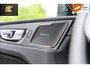Volvo XC60 2.0 Recharge T6 AWD R-Design | Panorama dak | Dechrome | PDC