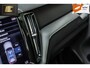 Volvo XC60 2.0 Recharge T6 AWD R-Design | Panorama dak | Dechrome | PDC