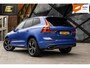 Volvo XC60 2.0 Recharge T6 AWD R-Design | Panorama dak | Dechrome | PDC