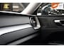 Volvo XC60 2.0 Recharge T6 AWD R-Design | Panorama dak | Dechrome | PDC