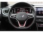 Volkswagen Polo 2.0 TSI GTI Panoramadak/Beats audio/Virtual cockpit/IQ.light/Adaptive cruise control/Stoelverwarming/Apple carplay/Parkeersensoren rondom/Draadloze telefoonlader/18'' Lichtmetalen velgen.