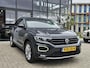 Volkswagen T-Roc 1.5 TSI Sport Executive Automaat Trekhaak Carplay Dig Dash Cam
