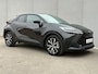 Toyota C-HR / C-HR+ 1.8 Hybrid 140 First Edition / Adaptieve Cruise Control / Stoel-/Stuurverwarming /  Elektrische achterklep / Achteruitrijcamera / All-season banden / Navigatie / Apple Carplay/Android Auto /