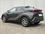 Toyota C-HR / C-HR+ 1.8 Hybrid 140 First Edition / Adaptieve Cruise Control / Stoel-/Stuurverwarming /  Elektrische achterklep / Achteruitrijcamera / All-season banden / Navigatie / Apple Carplay/Android Auto /