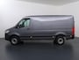 Mercedes-Benz Sprinter 317 CDI | L2 H1 | PRO | AUTOMAAT | 3500 KG. AHW | ACHTERUITRIJCAMERA | CRUISE CONTROL | TREKHAAK | BETIMMERDE LAADRUIMTE | DIEP ZWART | 3-ZITS | LICHT -/ REGEN SENSOR | CARPLAY | ANDROID AUTO | CERTIFIED