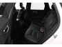 Volvo XC60 B5 Business Pro | Trekhaak | Camera | Adaptive Cruise | BLIS | Stoelverwarming | Verwarmbare Voorruit | CarPlay/Android Auto