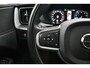Volvo XC60 B5 Business Pro | Trekhaak | Camera | Adaptive Cruise | BLIS | Stoelverwarming | Verwarmbare Voorruit | CarPlay/Android Auto
