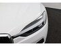 Volvo XC60 B5 Business Pro | Trekhaak | Camera | Adaptive Cruise | BLIS | Stoelverwarming | Verwarmbare Voorruit | CarPlay/Android Auto