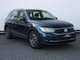 Volkswagen Tiguan 1.4 TSI eHybrid Life Business 245 pk DSG | Stoel- en stuurverwarming | LED | Elektr. Achterklep | Camera | Adaptieve Cruise control