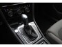Volkswagen Golf 1.5 TSI Highline R-line Automaat Panoramadak/Apple Carplay/Navigatie/Digitale Cockpit/Achteruitrijcamera/Stoelverwarming/Adaptieve Cruise Control/Parkeersensoren Voor+Achter/Lane Assist/Bots waarschuwing/Dodehoek Waarschuwing/Bluetooth/Automatisc