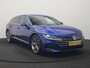 Volkswagen Arteon Shooting Brake 1.4 TSI eHybrid R-Line PHEV 218pk Dealer O.H. | Trekhaak Af Fabriek | Adaptive Cruise | Lederen Sportstoelen Memory & Massage | Keyless | Apple Carplay | Stoelverwarming | Navigatie | DAB | Plug In Hybrid |