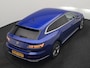 Volkswagen Arteon Shooting Brake 1.4 TSI eHybrid R-Line PHEV 218pk Dealer O.H. | Trekhaak Af Fabriek | Adaptive Cruise | Lederen Sportstoelen Memory & Massage | Keyless | Apple Carplay | Stoelverwarming | Navigatie | DAB | Plug In Hybrid |