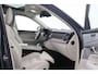 Volvo XC90 T8 Plug-in hybrid Ultra Bright | Bowers&Wilkins | Luchtvering | Massage | 22 Inch | Trekhaak | Head-Up