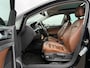 Volkswagen Golf Variant 1.6 TDI Business Edition / Panoramadak / Leder / Stoelverwarming / Camera / Navi / Clima / Trekhaak / PDC