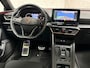 CUPRA Leon 1.4 e-Hybrid VZ Sport 245Pk automaat (SCHUIFDAK, APPLE CARPLAY, GROOT NAVI, STUUR/STOELVERWARMING, KUIPSTOELEN, LEDER, CAMERA, ADAPTIVE CRUISE, NIEUWE APK, NIEUWSTAAT)